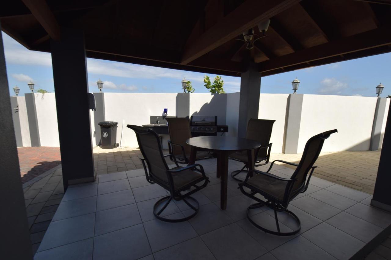 Arena Condos Aruba - Few Steps From Eagle Beach! Palm Beach Eksteriør billede