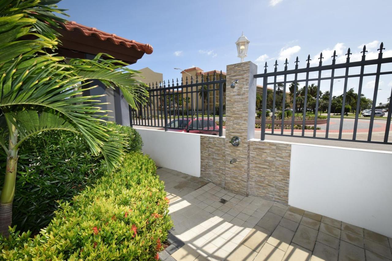 Arena Condos Aruba - Few Steps From Eagle Beach! Palm Beach Eksteriør billede